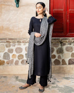 Black Solid Suit With Print Dupatta - Set Of Three